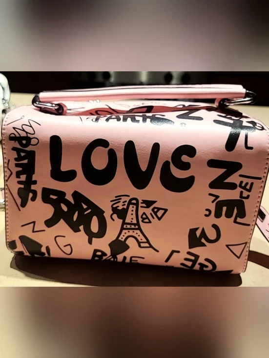 Graffiti Print Pink Chain Crossbody Bag - Picture 2 of 2